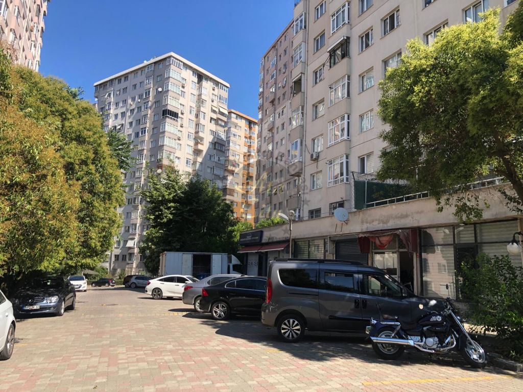 BOSTANCI KAYA SİTESİNDE KİRALIK DAİRE 3+1 135 M2 BALKONLU